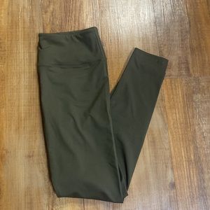 Fornia olive green leggings size M NWT